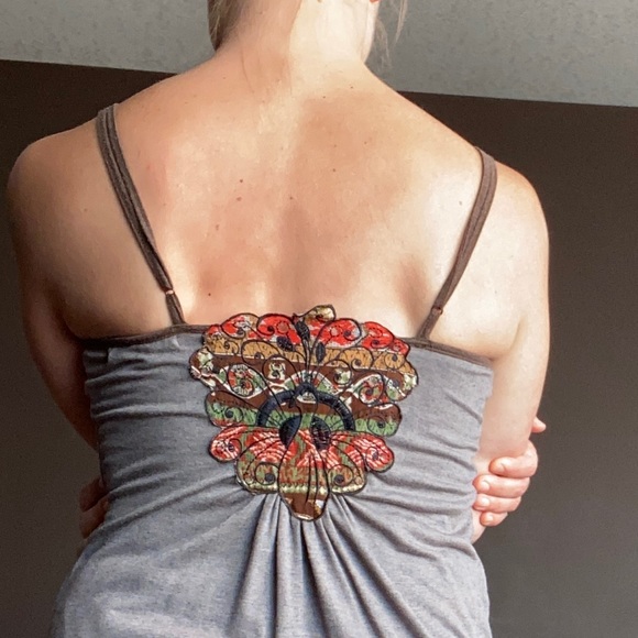 Isshu Peacock Tank - Picture 3 of 6